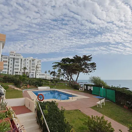 Apartment Beachfront With Terrace And Pool *