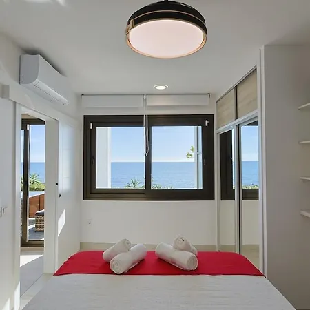 Beachfront With Terrace And Pool Malaga