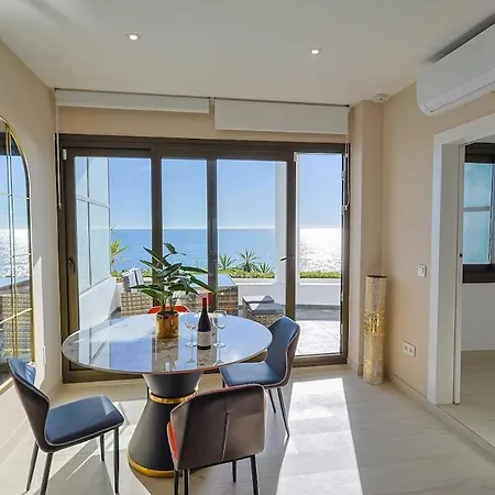 Beachfront With Terrace And Pool