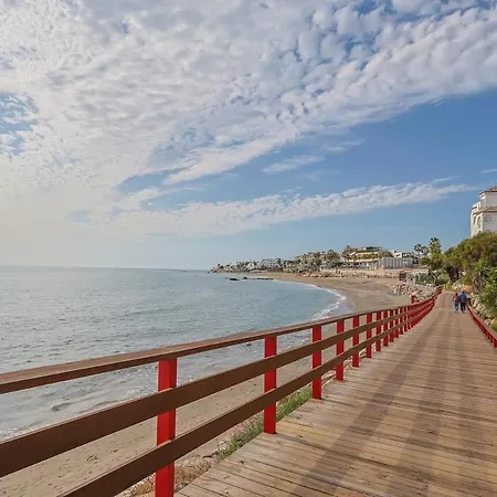 Apartment Beachfront With Terrace And Pool Malaga